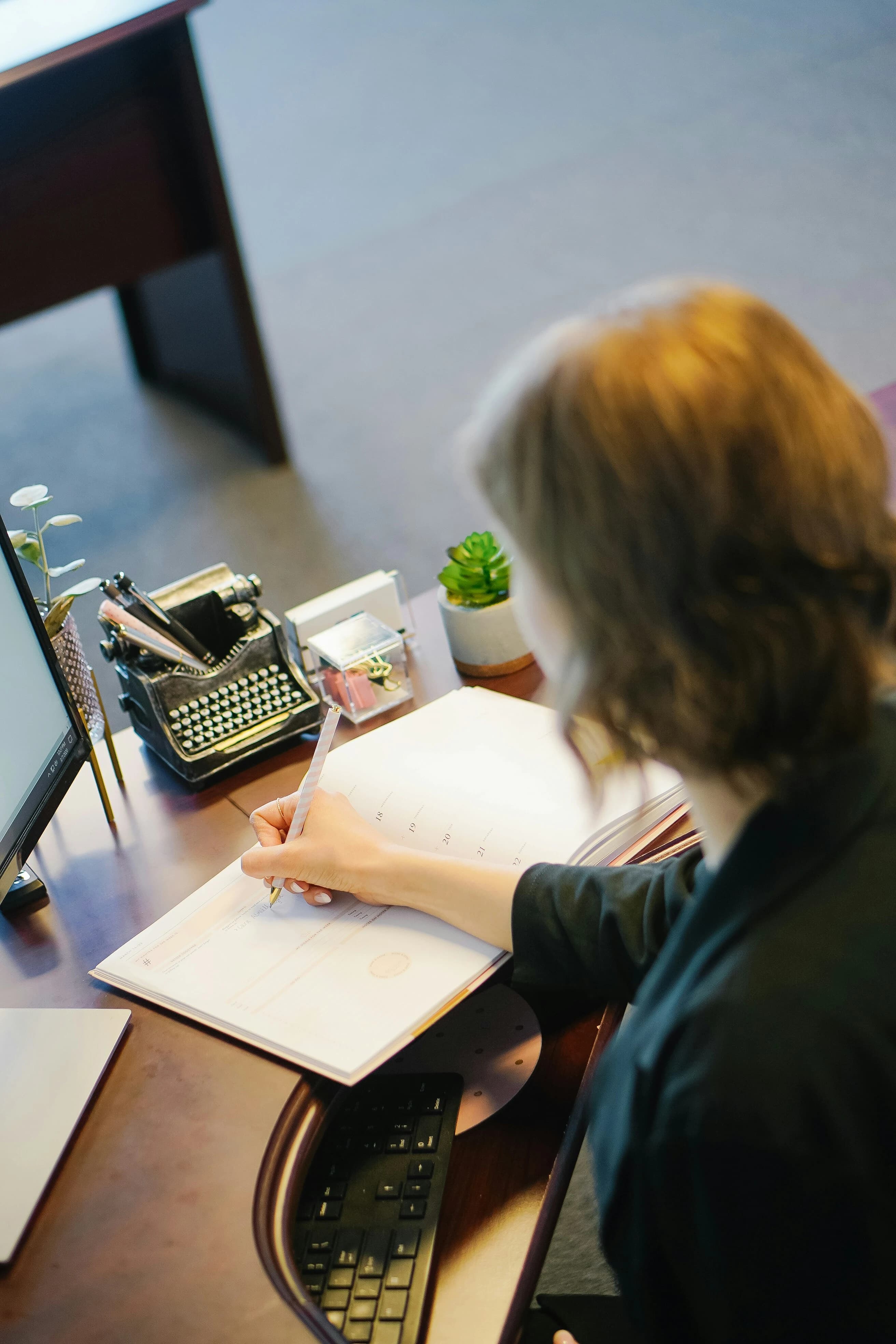 What Paralegals Use AI Drafting For